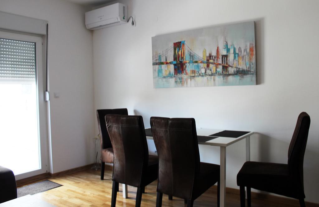 Apartment Leonis Belgrade Extérieur photo