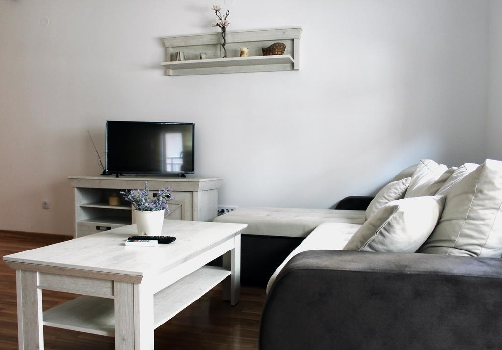 Apartment Leonis Belgrade Extérieur photo